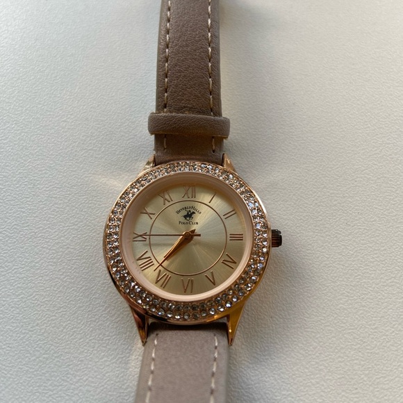 Watch - Picture 2 of 4